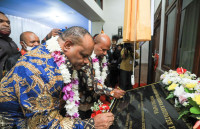 Gubernur Enembe Resmikan Asrama Mahasiwa Yahukimo wilayah Jabodetabek